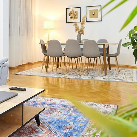 Caragiale Apartment Boekarest Buitenkant foto