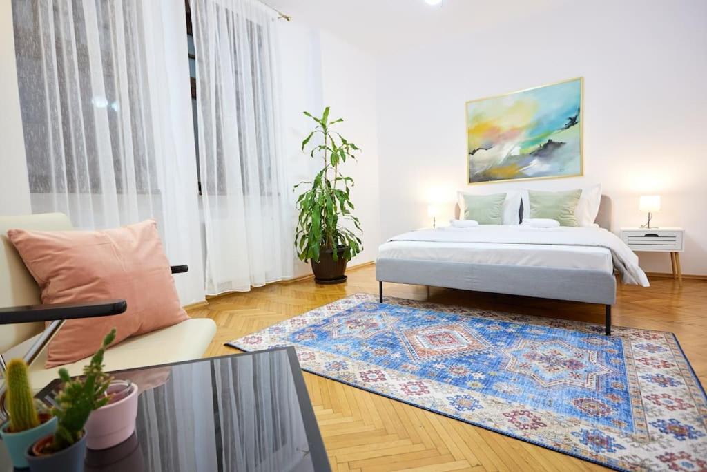 Caragiale Apartment Boekarest Buitenkant foto