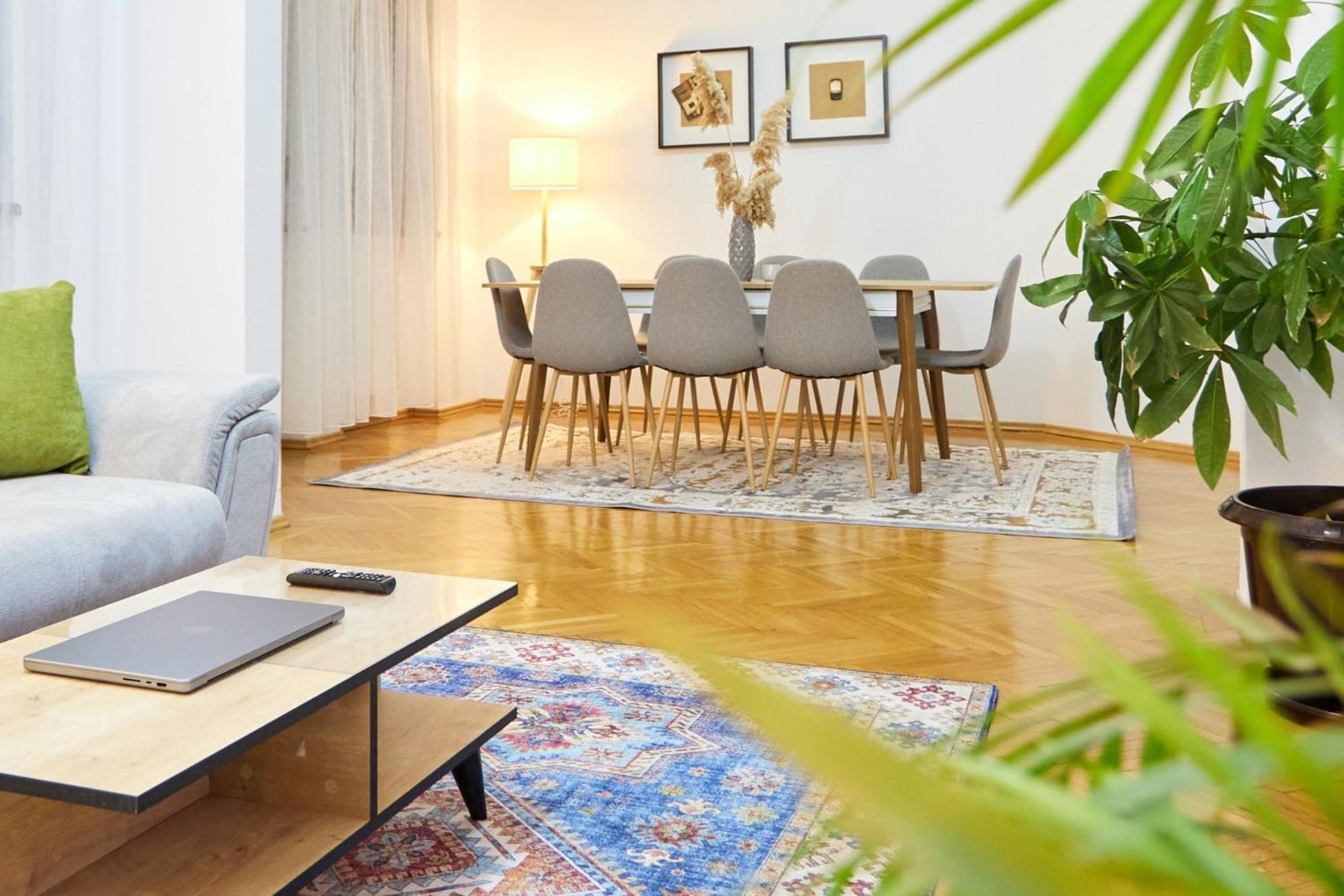 Caragiale Apartment Boekarest Buitenkant foto